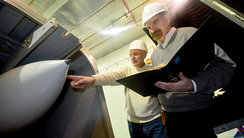 En el Taller de Misiles, Antonio y Luis alcanzaron a conocer los Exocet como la palma de sus manos.