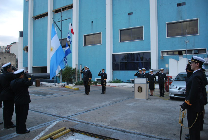 El Hospital Naval Buenos Aires conmemoró el 206° aniversario de la Revolución de Mayo