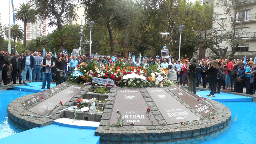 Acto en conmemoración del 35° aniversario de la Guerra de Malvinas