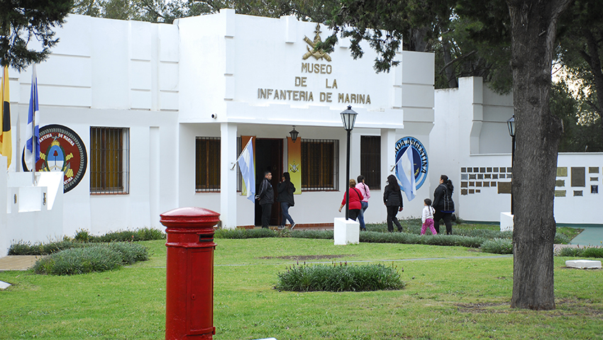 Museo Histórico de la Infantería de Marina Baterías