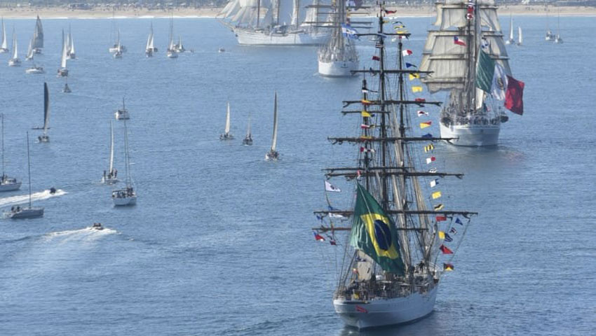 Desfile Naval Gentileza de la Armada de Chile