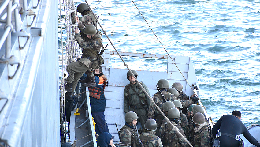 Cadetes de la Escuela Naval Militar se adiestraron en ejercicios de  supervivencia en el mar – Gaceta Marinera