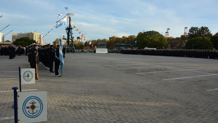 Se celebró el Día de la Armada en el Edificio Libertad