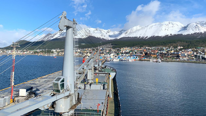 Ushuaia recibió al transporte ARA “Canal Beagle”