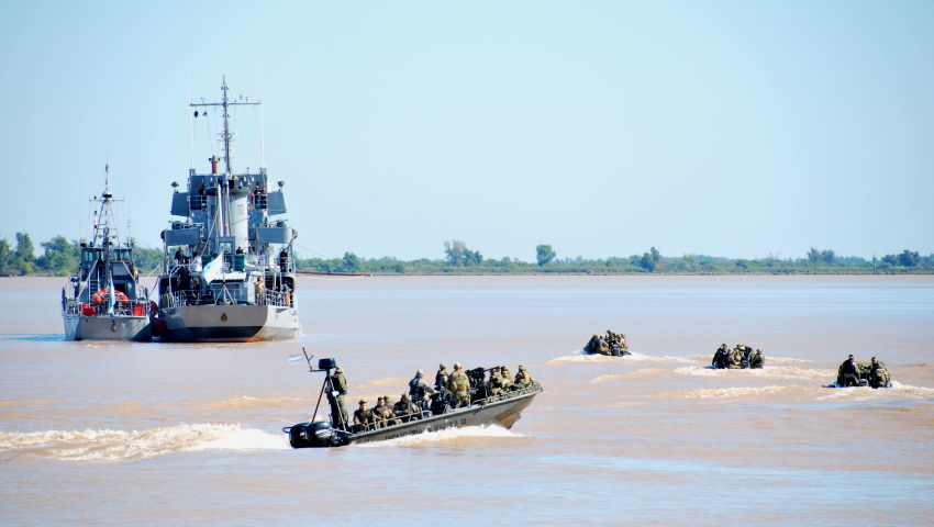 EJERCICIOS DE LA ARMADA ARGENTINA - Página 9 ADIEST_NAVAL_INT-10