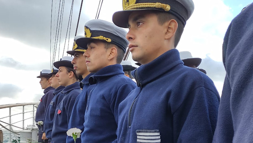 Marinos latinoamericanos rindieron homenaje al submarino ARA “San Juan” Ceremonia-SUSJ-Grandes-Veleros-5