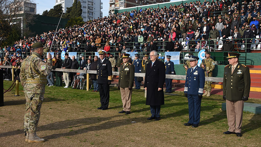 Ceremonia conjunta de juramento de fidelidad a la Bandera Nacional – Gaceta Marinera
