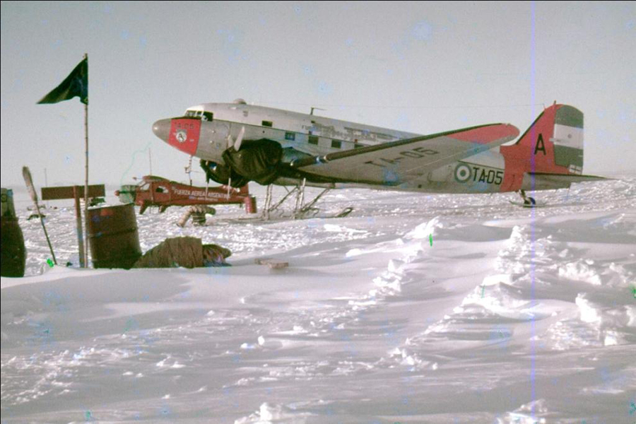 Alas de hielo Vuelo-transpolar-1965