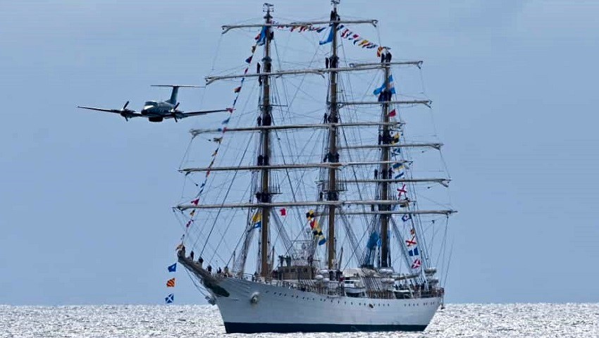 La fragata ARA “Libertad” visita Puerto Madryn