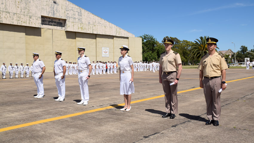 Egresó una nueva promoción de Aviadores Navales en Punta Indio