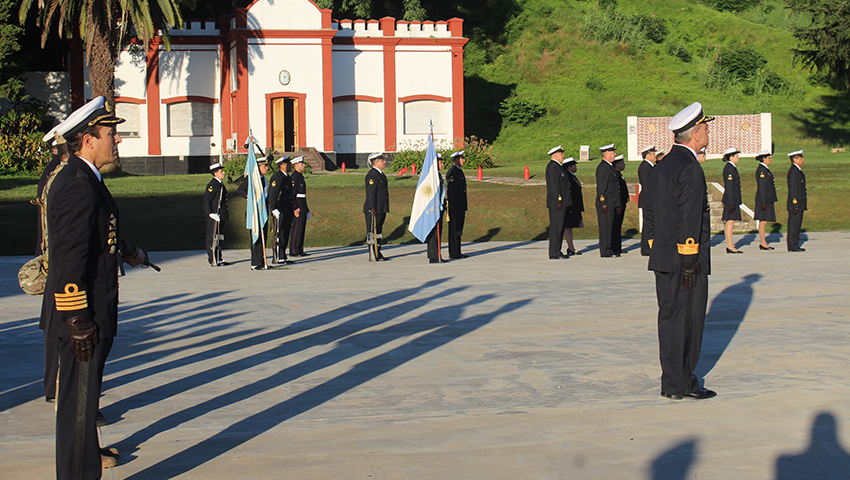 La Base Naval Zárate homenajeó a los Veteranos y Caídos en la Guerra de Malvinas