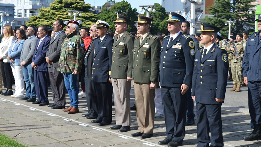 Homenaje a los Veteranos y Caídos de la Guerra de Malvinas en el Arsenal Naval Azopardo