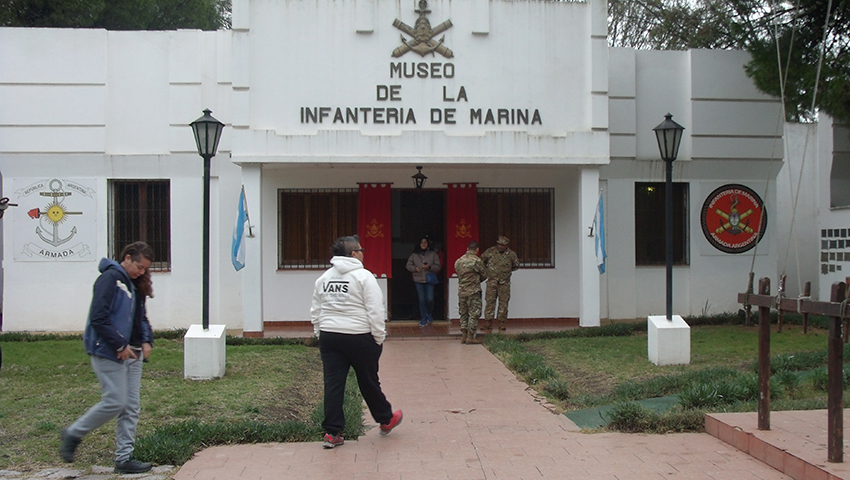 Jornada de puertas abiertas en el Complejo Histórico Patrimonial de la Base de Infantería de Marina Baterías