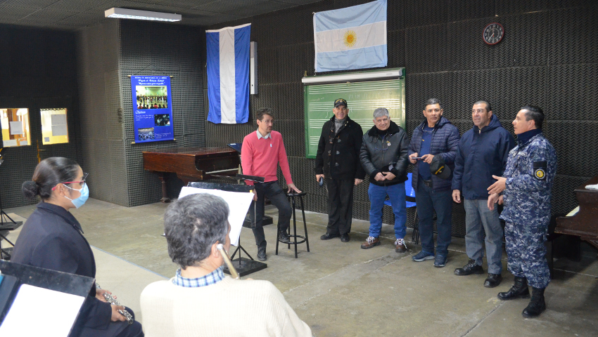 Conscriptos Clase 62, 64 y 68 visitaron la zona de Puerto Belgrano